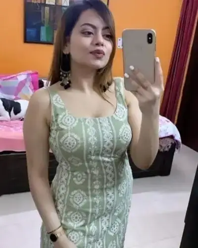 Call Girl in New Market